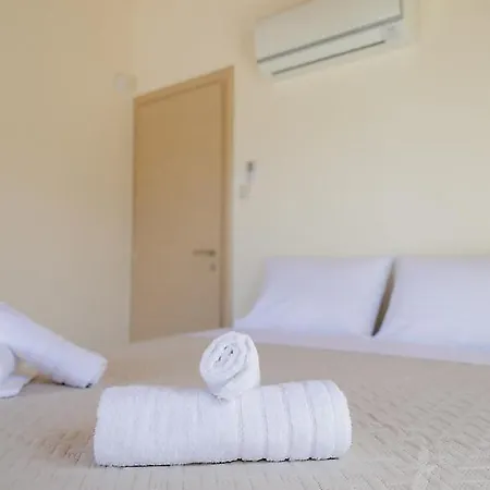 Semesterbostad Ammos Village Maurovouni *