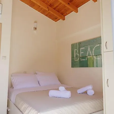 Ammos Village Maurovouni *