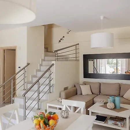 Ammos Village Maurovouni