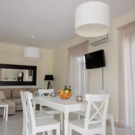 Ammos Village Maurovouni