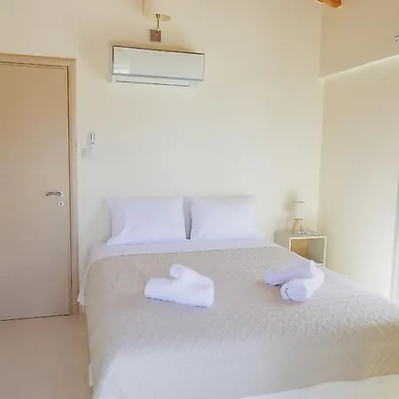 Ammos Village Maurovouni *