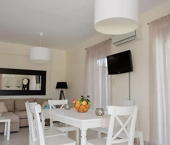 Ammos Village Maurovouni